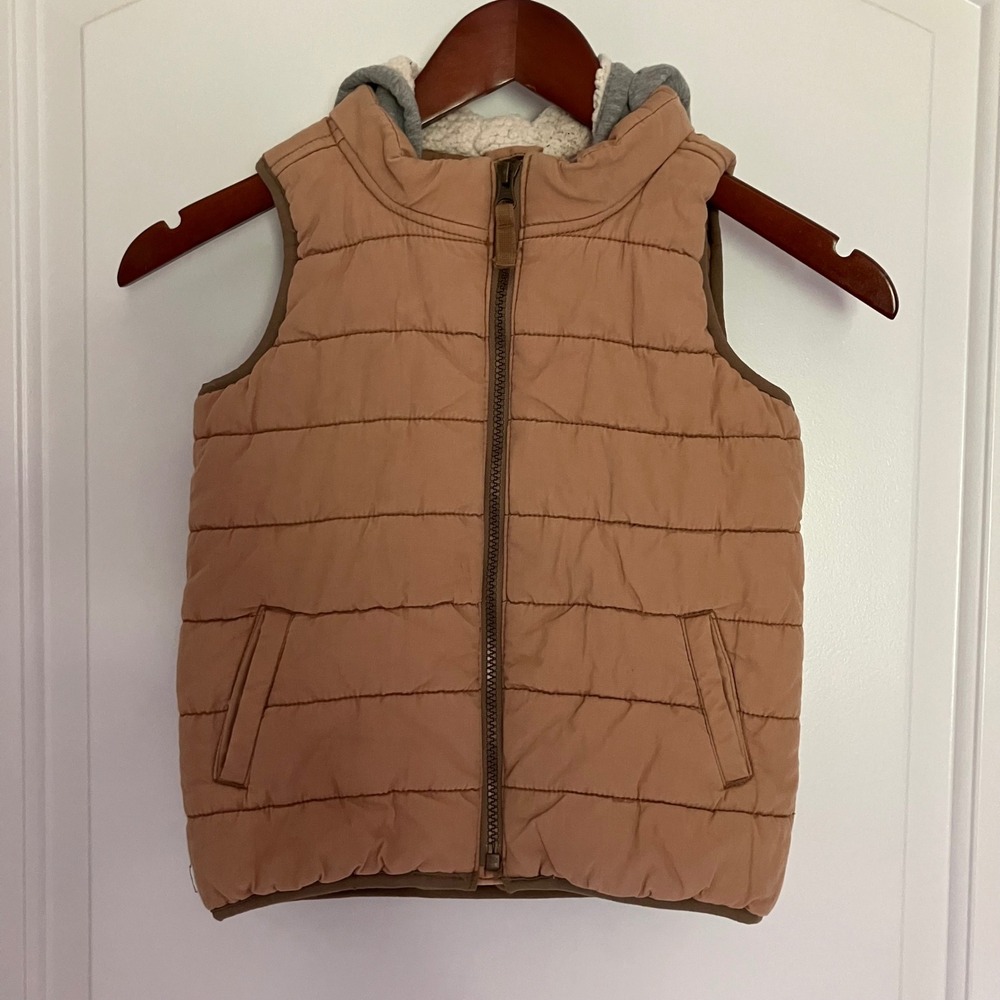 Old Navy Toddler Puffer Vest Tan Brown Hooded Sherpa Lined Quilted 5T